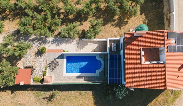 Country house with private pool, starry nights in a Starlight Reserve