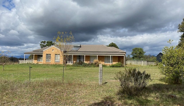 Country House with Stunning Views for 1 to 10 people