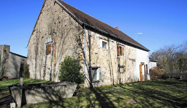 Country house with swimming pool
