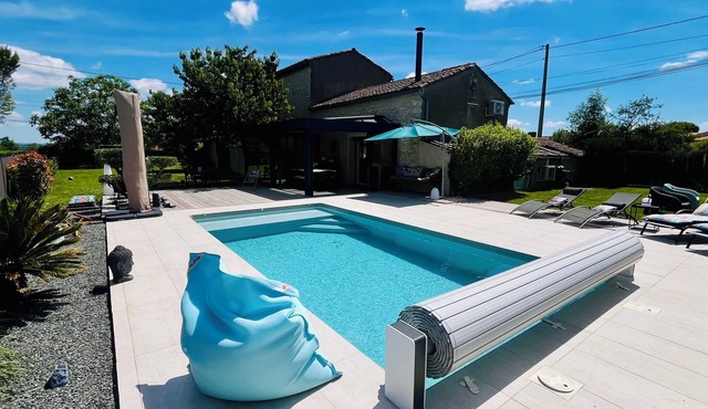 Country house with swimming pool
