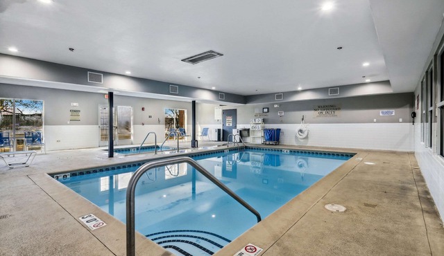 Country Inn & Suites by Radisson, Chicago O'Hare South, IL