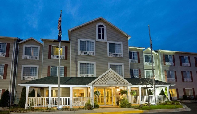 Country Inn & Suites by Radisson, Grand Rapids Airport, MI