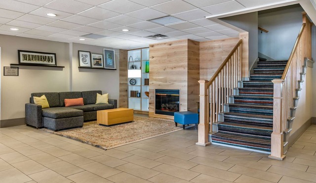 Country Inn & Suites by Radisson, Rossford - Toledo South