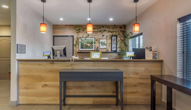 Country Inn & Suites by Radisson, St. Peters, MO