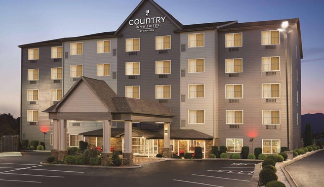 Country Inn & Suites by Radisson, Wytheville, VA