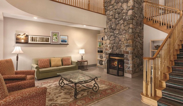 Country Inn & Suites by Radisson, Georgetown, KY