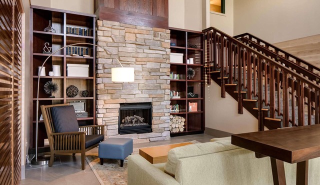 Country Inn & Suites by Radisson, Madison West, WI