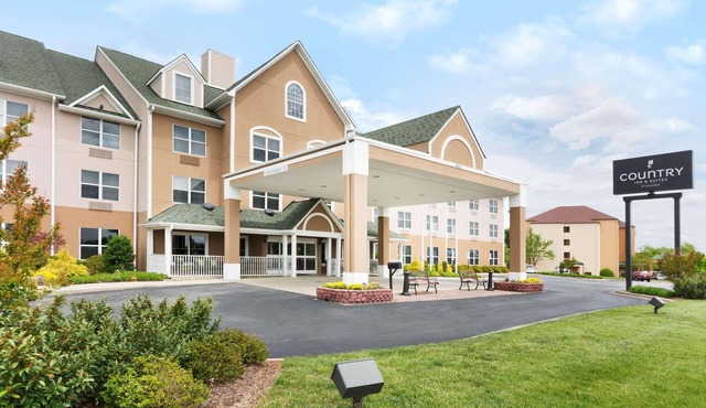 Country Inn & Suites by Radisson, Burlington (Elon), NC
