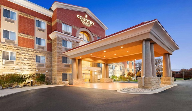 Country Inn & Suites by Radisson, Dearborn, MI
