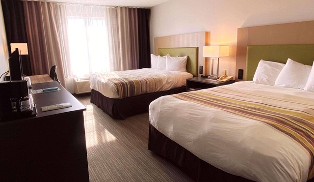 Country Inn & Suites by Radisson, Elk River, MN