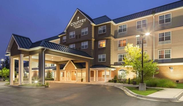 Country Inn & Suites by Radisson, Baltimore North, MD