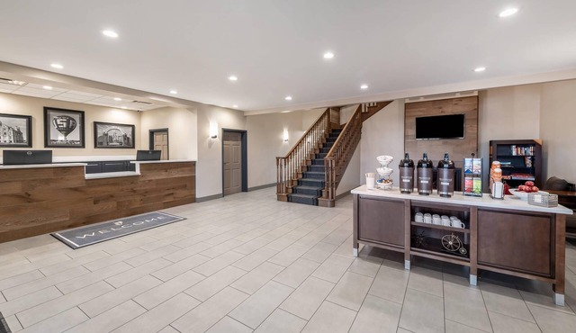 Country Inn & Suites by Radisson, Findlay, OH