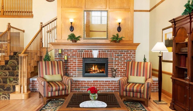 Country Inn & Suites by Radisson, Sycamore, IL