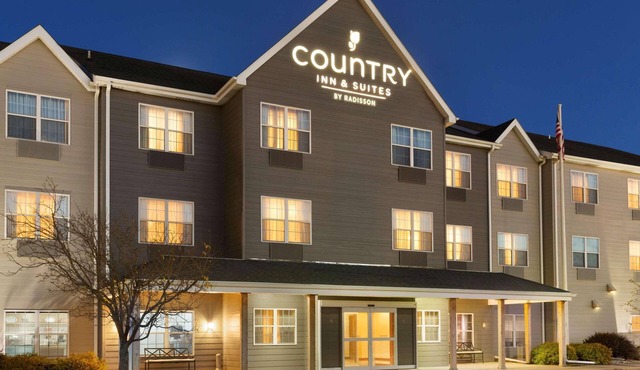Country Inn & Suites by Radisson, Kearney, NE