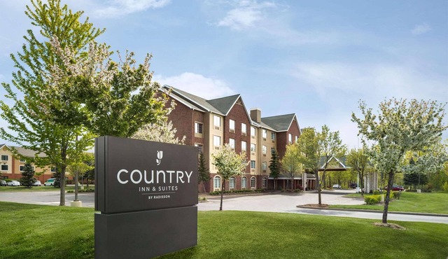 Country Inn & Suites by Radisson, Novi, MI