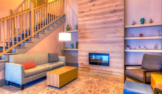 Country Inn & Suites by Radisson, Crystal Lake, IL