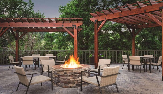 Country Inn & Suites by Radisson, Pigeon Forge South, TN
