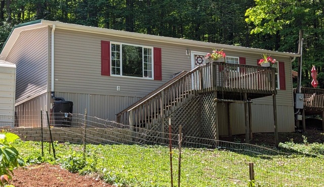Country living 2 bdrm 2 bath 15 min. from Oak Ridge, 20 min fr Powell, Knoxville