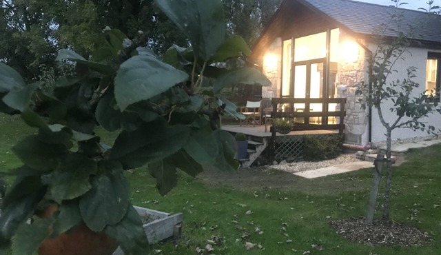 Country living close to Glasgow and Edinburgh, golf course in the village