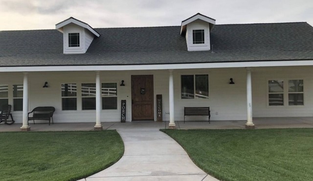 Country Living! Large 2500 square foot home on 2 acres