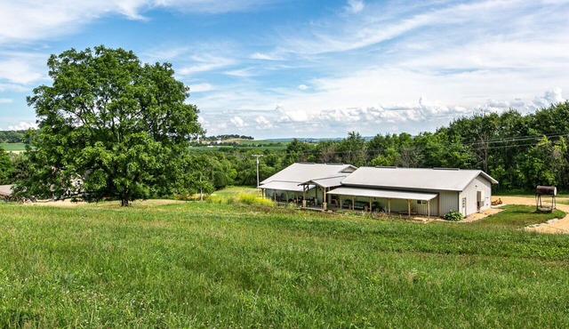 Country location. The quiet and solitude you are looking for is here.