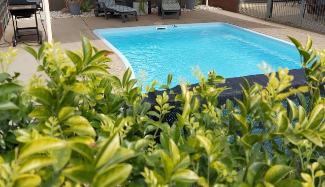 Country Mile Motor Inn