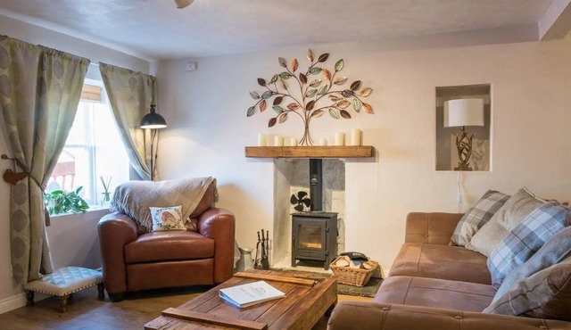 COUNTRY NEST- Cosy Spacious Holiday House