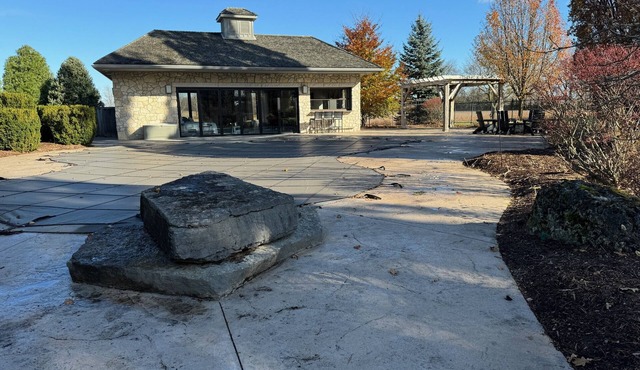 COUNTRY POOL HOUSE VILLA MINUTES TO ELORA