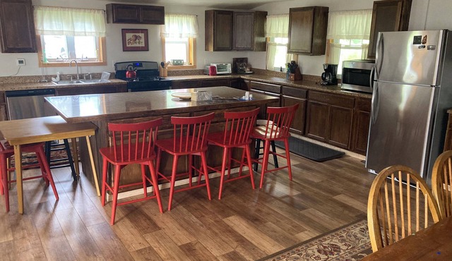 Country Retreat Ideal for Work and Family Getaways