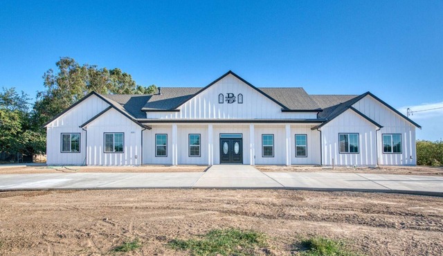 Country Retreat in Central Cali. Home of the Sequios & Yosemite.
