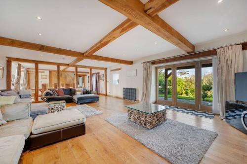 country retreat, long term stays hot tub