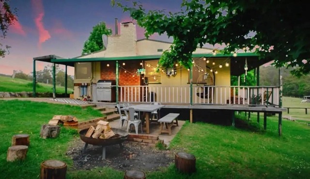 Country retreat on 100 acres + freshwater creek