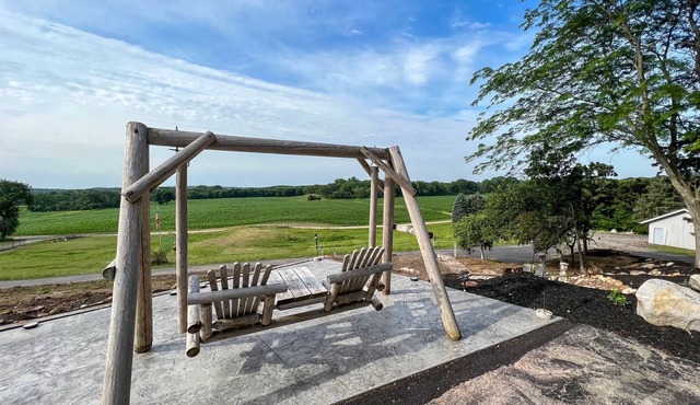 Country Retreat- Salem WI- 4 Bdrm 2.5 Bath