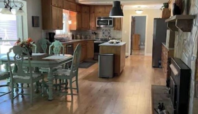 Country Retreat With Private Pool