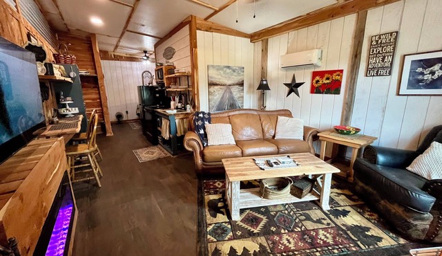 Country Roads Barn Farm Stay