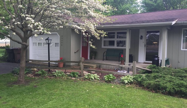 Country Setting, Nearby Historic New Carlisle, Restaurants, Beaches And Wineries