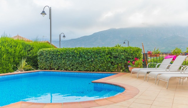 Country side luxury villa with private pool close to beach, mountain and golf!