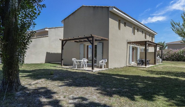 Country Stay for 6 in Provence Vineyards