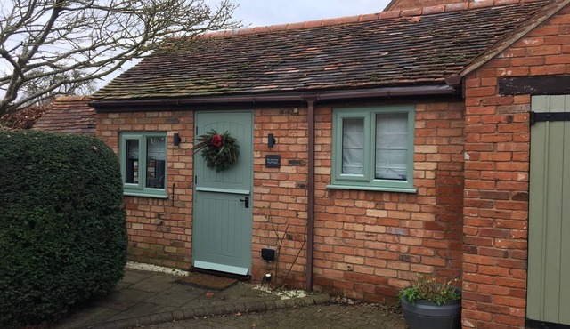 Country Studio with Kitchen