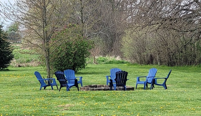 Country Sunrise Vacation Home. Close to Cedar Point and Lake Erie Islands