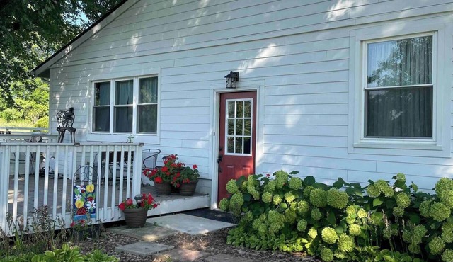 Country vibe at Pomme Place - 3 bedroom apartment