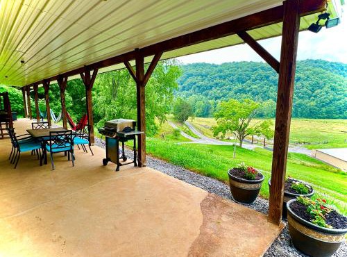 Country views and hikes.