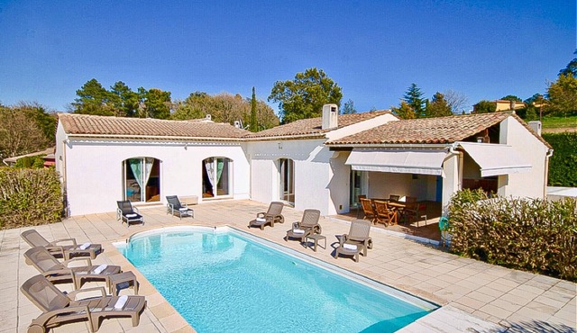 Country villa - Sleeps 8 - Mimosa view