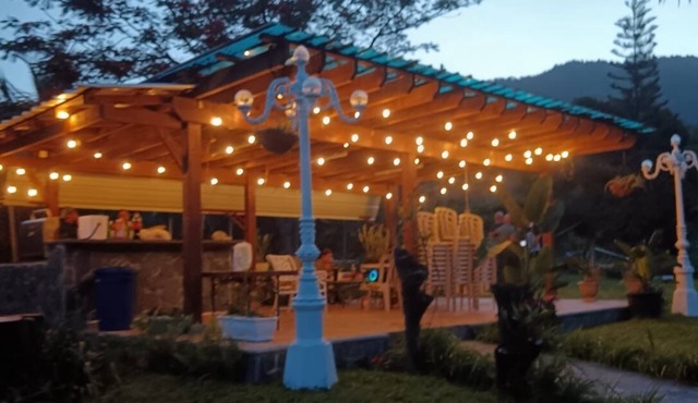 Country villa with natural river, at the foot of the mountain in Juan Adrián (Bonao).