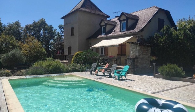 Country villa with heated pool