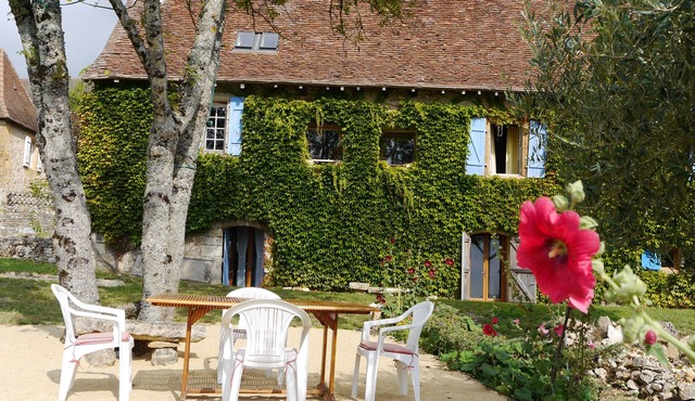 Countryhouse 16th Century, surprising space, fantastic unspoilt views
