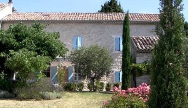 Countryhouse with spacious garden in the Drôme Provençale