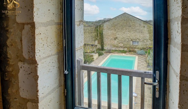 Countryside Stay: Gîte with Swimming Pool