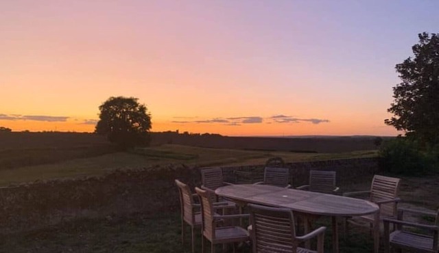 Countryside barn conversion with stunning views
