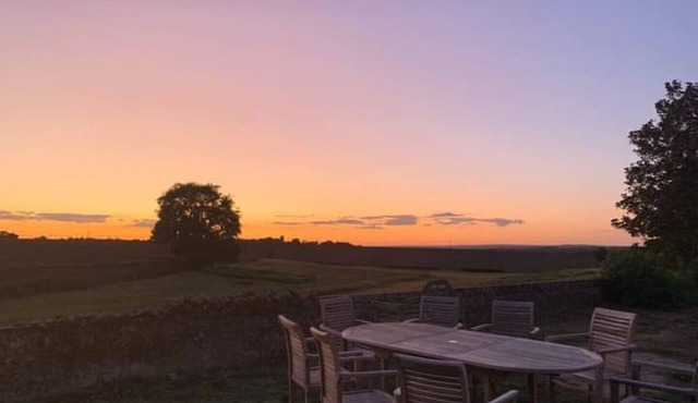 Countryside barn conversion with stunning views